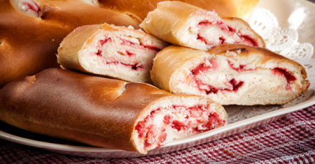 Cheese & Raspberry Roll